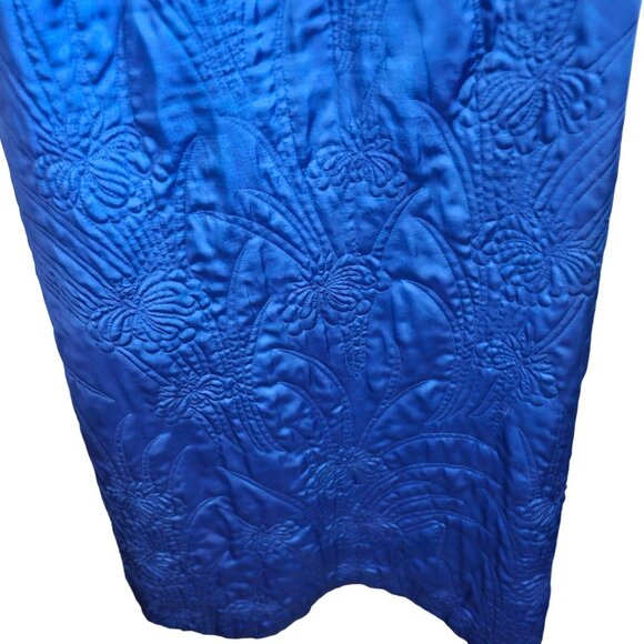 Vintage Nordstrom Blue Quilted Satin Robe With Scalloped Collar & Belted Waist - Picture 8 of 15
